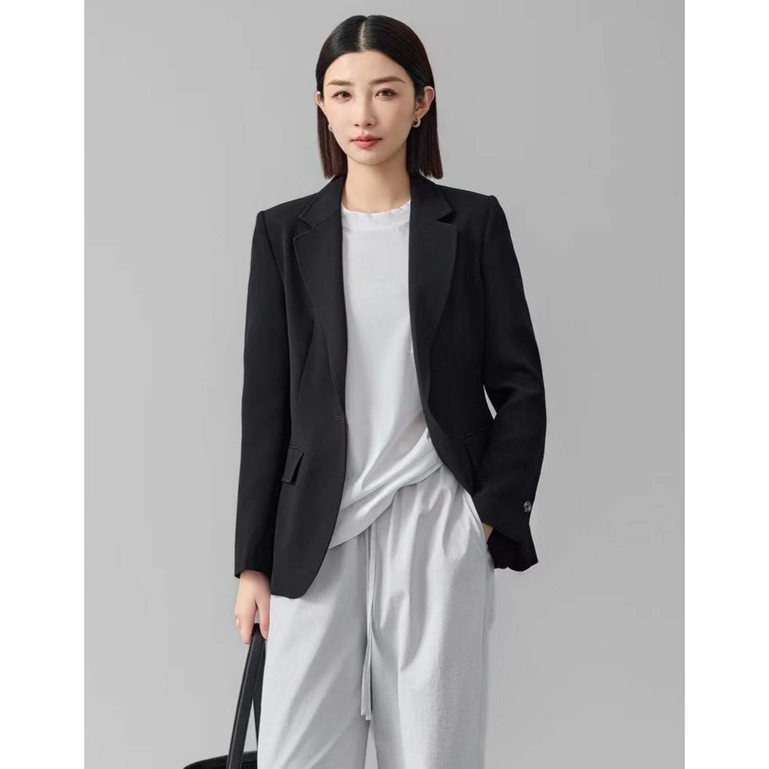 Double Breasted Blazer - بدلة نسائية أنيقة من Allingentle، سترة
