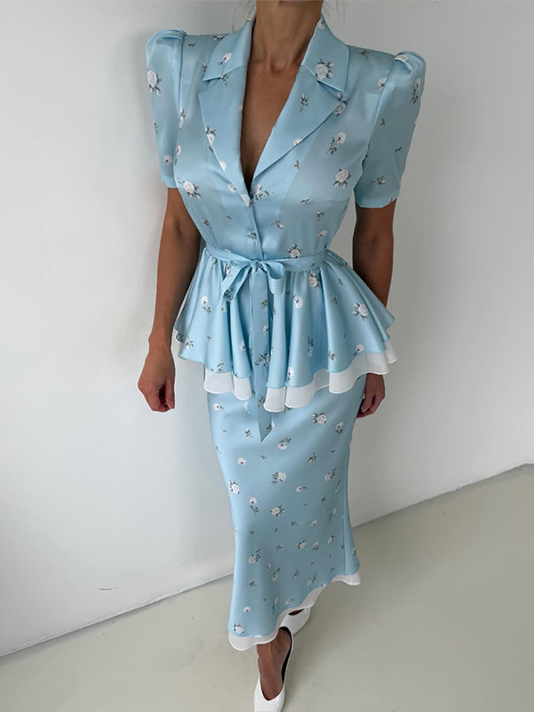 طقم بليزر وتنورة بنقشة زهور لل - مراجعة Double Breasted Blazer وسعره