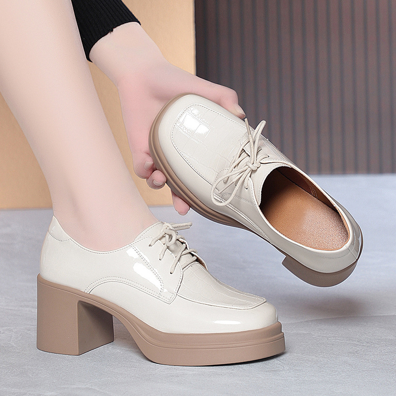 أحذية أكسفورد نسائية أنيقة ومر - مراجعة Patent Leather Oxford وسعره