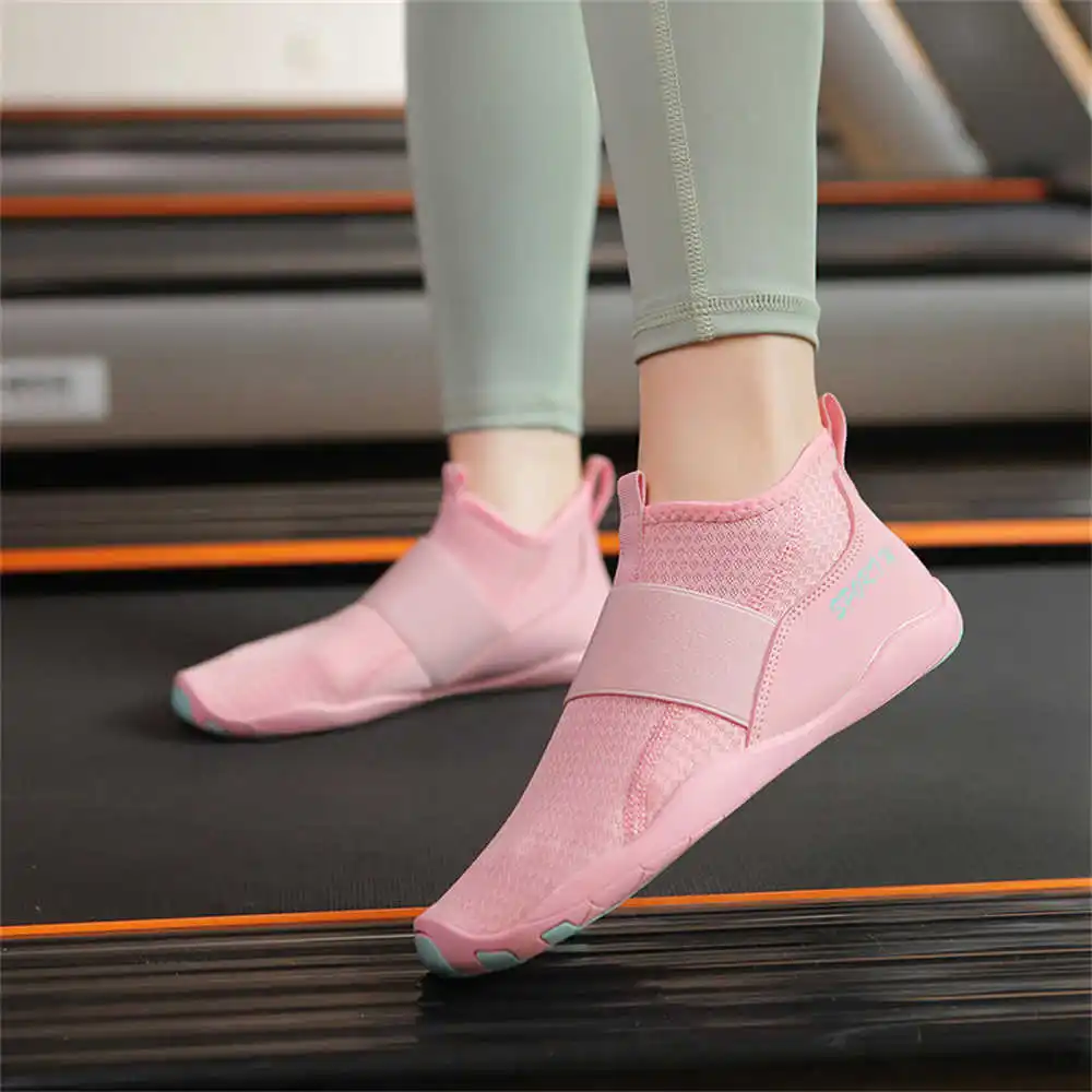 أحذية رياضية خفيفة Hi Tops بال - مراجعة Formal Men Daily Wear Slippers وسعره