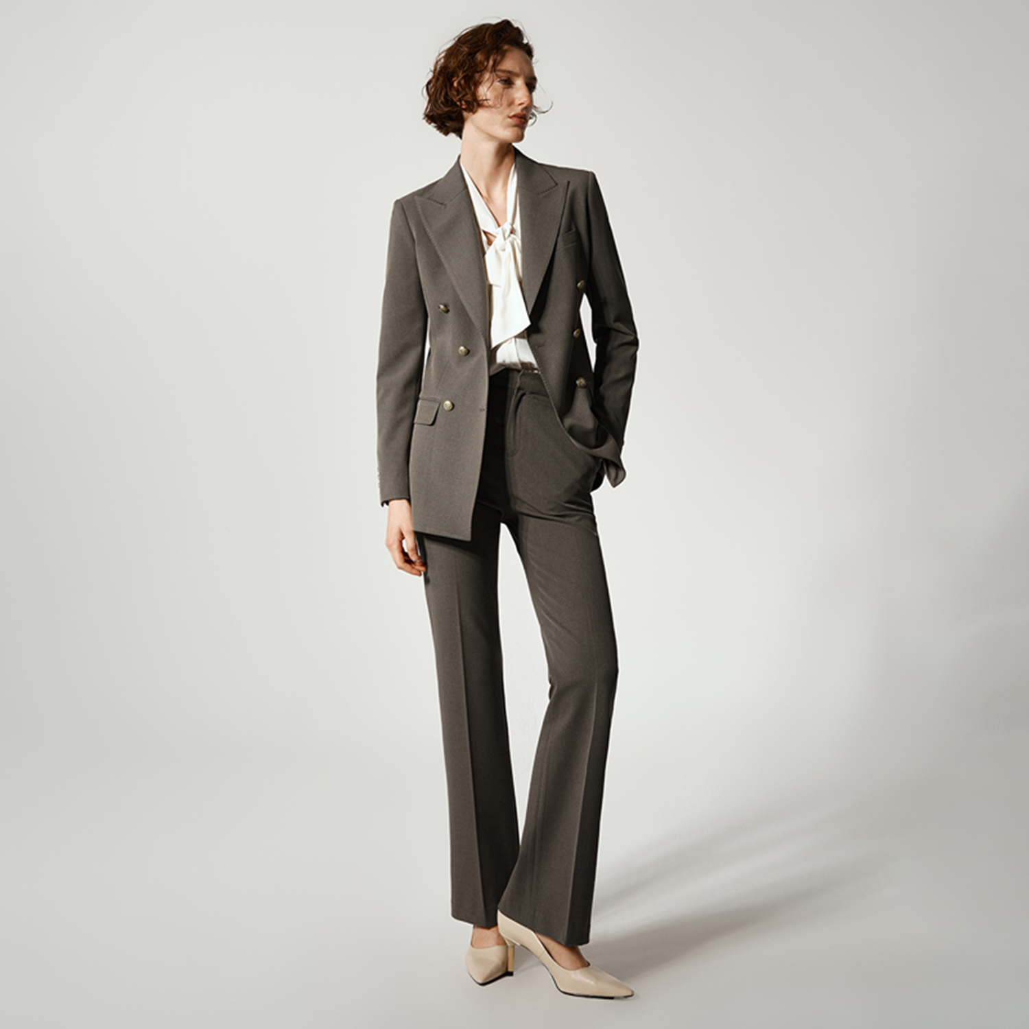 Allingentle النساء Pantsuit 2  - مراجعة Double Breasted Blazer وسعره